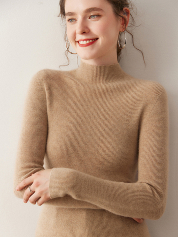 Karcsú szabású pulóver kasmír-gyapjú keverék, fél magas gallér, hosszú ujjú