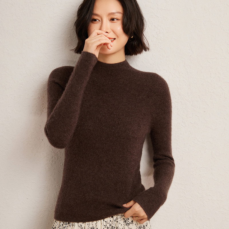 Karcsú szabású pulóver kasmír-gyapjú keverék, fél magas gallér, hosszú ujjú