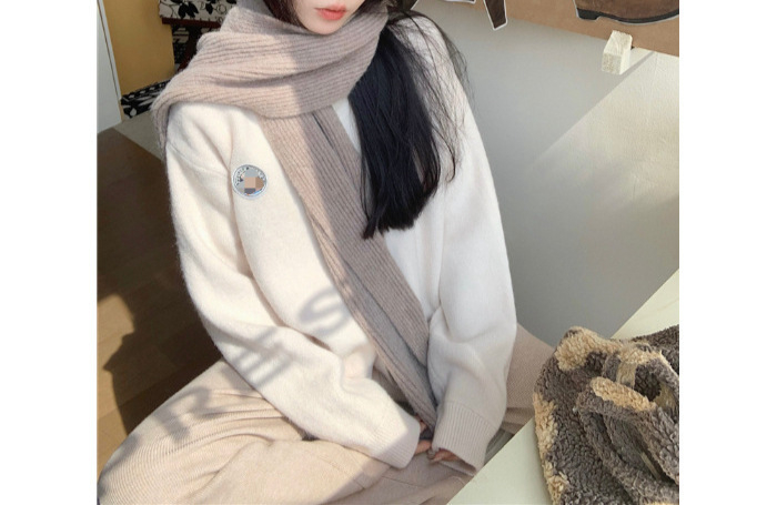 Medve motívum hímzett kardigán pulóver, kerek nyakú, vastag kötött, hosszú ujjú, 70–80% spandex, <30% poliészter