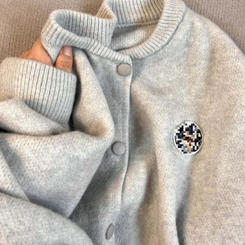 Medve motívum hímzett kardigán pulóver, kerek nyakú, vastag kötött, hosszú ujjú, 70–80% spandex, <30% poliészter