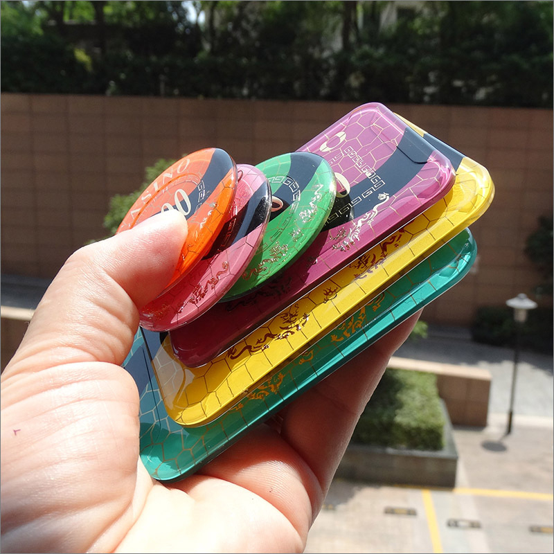 Ακρυλικά τσίπς με μεταλλικό φινίρισμα για αίθουσες σκακιού και καρτών, στρογγυλά και τετράγωνα σχήματα, παραμετροποιήσιμα, μάρκα Joie casino/qiao yu