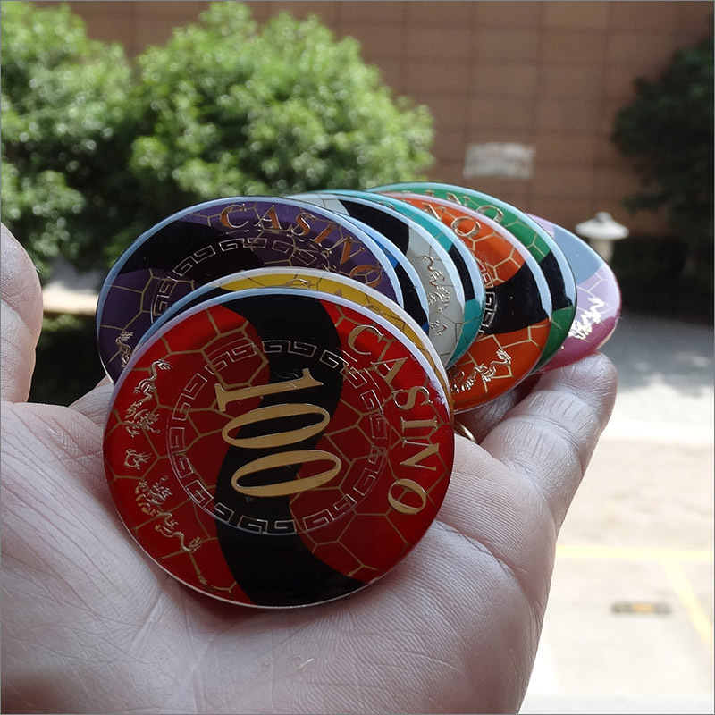 Ακρυλικά τσίπς με μεταλλικό φινίρισμα για αίθουσες σκακιού και καρτών, στρογγυλά και τετράγωνα σχήματα, παραμετροποιήσιμα, μάρκα Joie casino/qiao yu