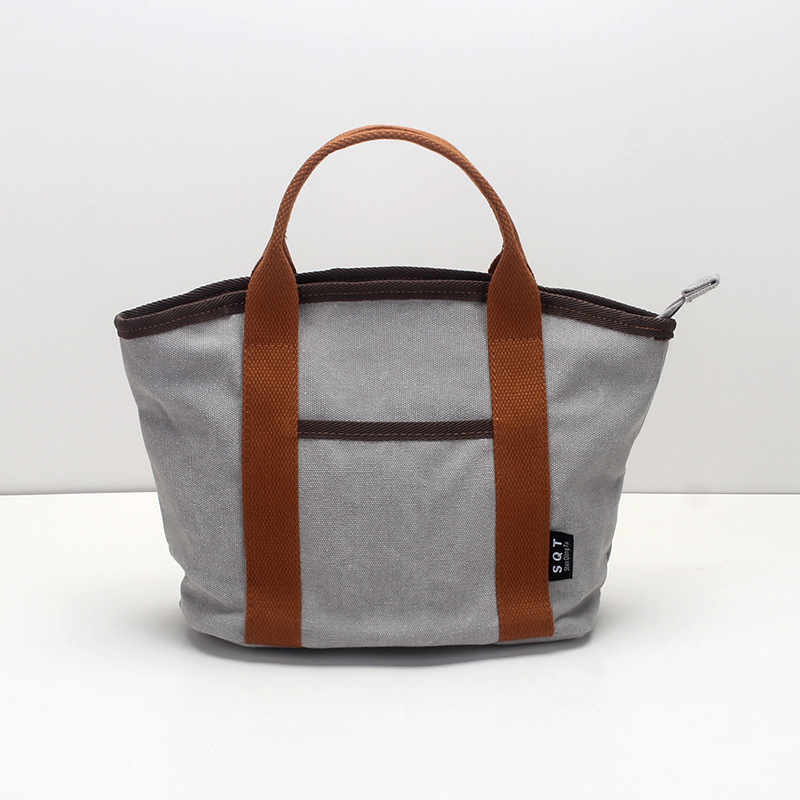 Kanvas bucket bag, casual stil, zatvarač, unutarnji džepovi (s džepom na zatvarač, džep za mobitel i ID), podstava od poliestera i pamuka