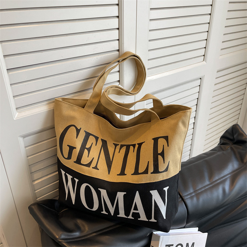 Platnena Tote torba, ulični stil, horizontalno kvadratni oblik, zatvarač.