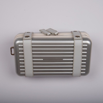 Crossbody táska PC-alumínium kerettel és merev héjjal, ABS/PC felépítés, vízálló, uniszex, mindennapi városi használatra