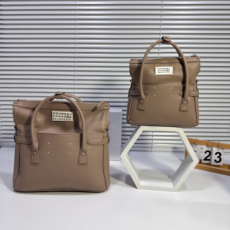 Ženska kožna torba za ramena, školjkasti oblik, Urban Minimalist stil, materijal: prava koža; zatvarač, skriveni džep sa zatvaračem, podstava od pamuka