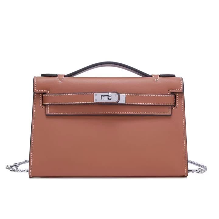Lančana crossbody torba, od prave kože – prvi sloj goveđe kože, Kelly stil, horizontalni kvadratni oblik, zatvarač s mehanizmom zaključavanja