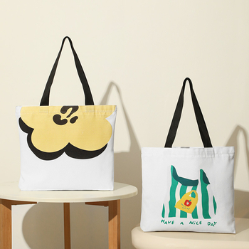 Geantă din pânză pentru femei — geantă de mână și de umăr, siluetă pătrată, stil urban minimalist, lansare primăvara 2025