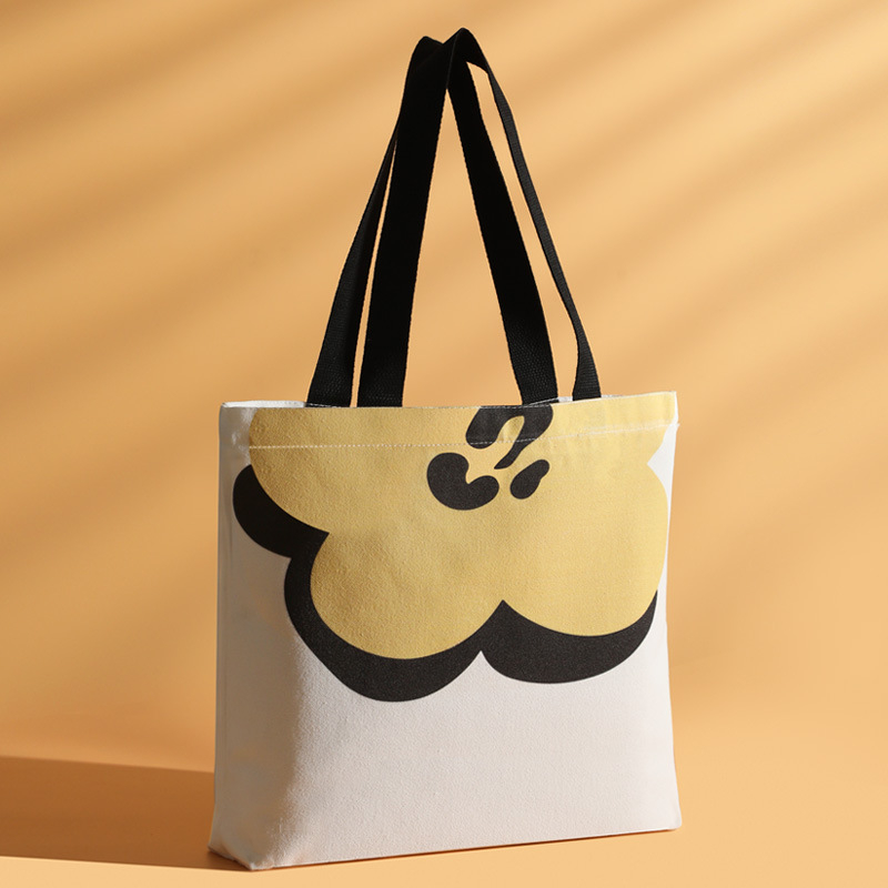 Geantă din pânză pentru femei — geantă de mână și de umăr, siluetă pătrată, stil urban minimalist, lansare primăvara 2025