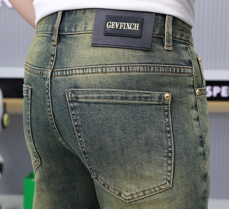 Jeansi bărbați Slim-fit, Croială mică drept, Spălate, Denim 93% bumbac, talie medie