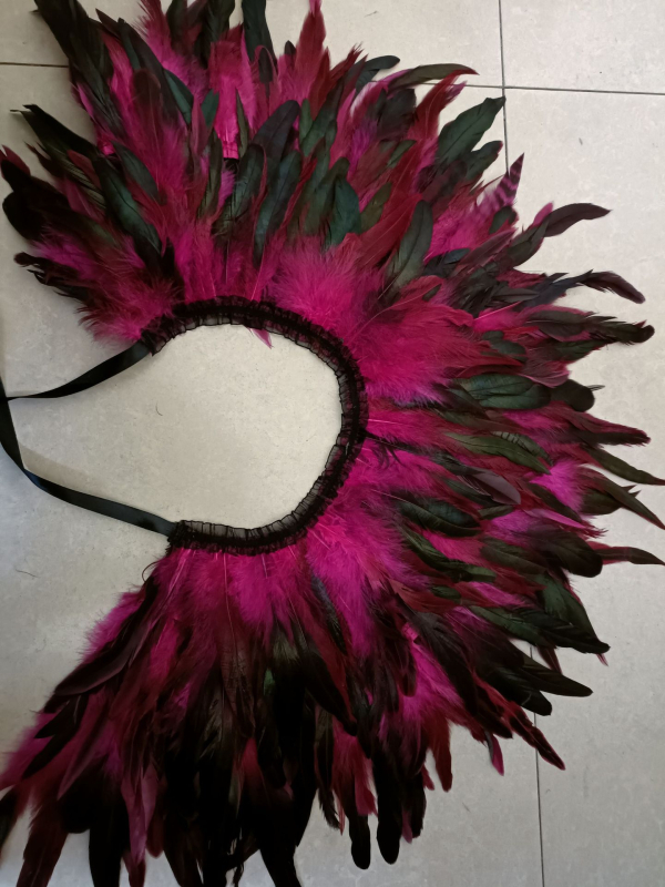 Пелерина-шал с пера, унисекс, изработена от козина, монохромен дизайн, пуловер стил, ширина 40 см