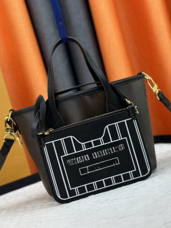 Ženska bucket torba od prave kože, rastlinskim načinom obrade kože, crossbody, džep za telefon, polyester podstava