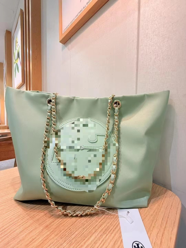 Tote torba od Oxford platna, gradski stil (vertikalni kvadratni oblik; magnetsko zatvaranje; podstava od najlona)