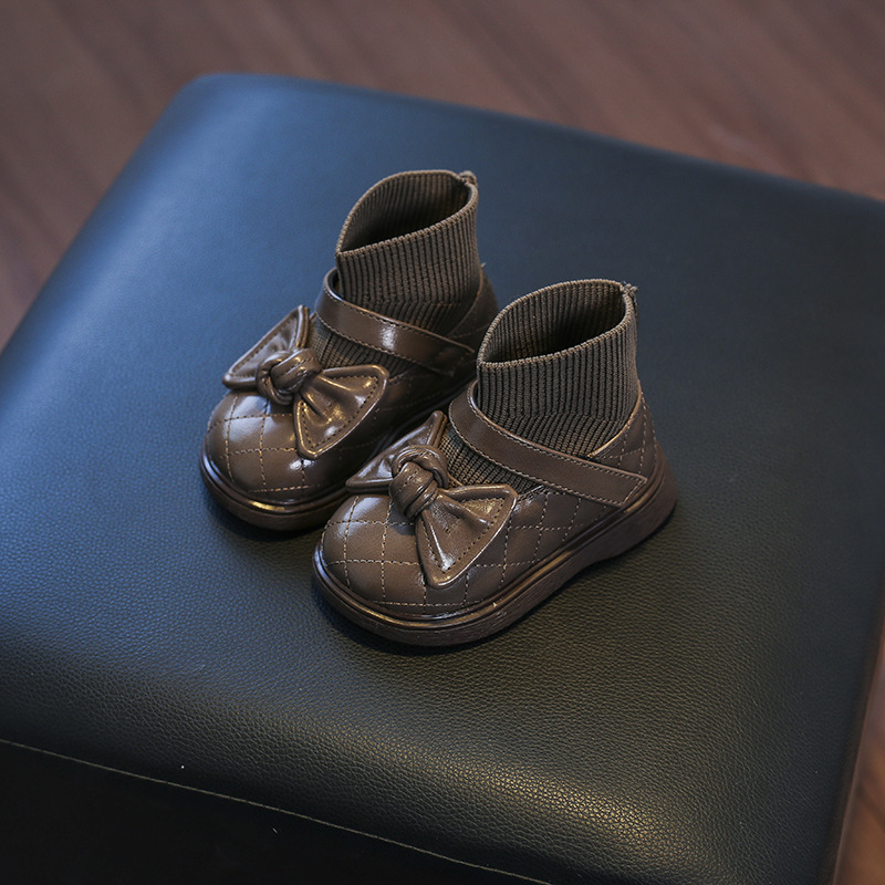 Dječje princeze čizme s Velcro zatvaračem, gornji dio Ultrafilm kože, gumeni potplata, protuklizno, za uzrast 1–3 godine
