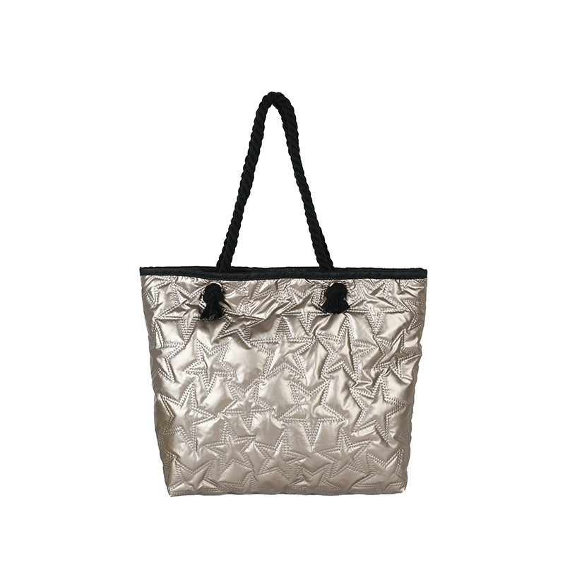 Geantă tote urban minimalistă, formă de găleată din material Oxford, cu fermoar, lansare primăvara 2026