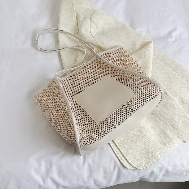 Geantă de damă din pai, cu capacitate mare – stil street fashion, închidere magnetică, buzunare interne pentru telefon și card de identitate