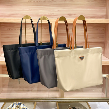 Geantă Tote din Oxford, stil urban simplu, formă orizontală pătrată, închidere cu fermoar, compartimente interne: buzunar cu fermoar, buzunar pentru documente, buzunar laminat cu fermoar