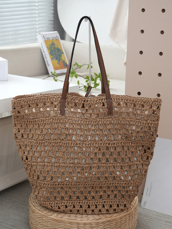 Torba tote od slame, minimalistički gradski stil, otvoreni vrh, vodoravni četverokutni oblik, dvostruke naramenice, ljeto 2025