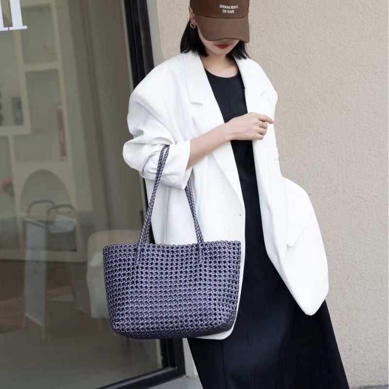 Svilena torba preko ramena u Harajuku stilu, oblik košare, zatvaranje šnurnom, svila podstava