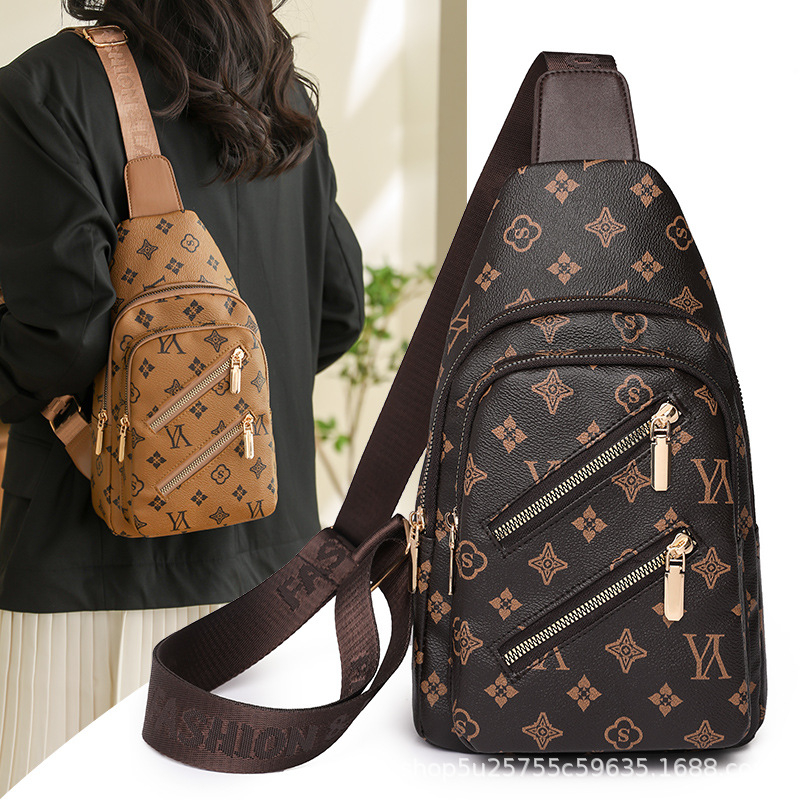 Ženska PU crossbody torbica, velika kapaciteta, mekana konstrukcija, zatvaranje zatvaračem, poliester podstava, unutrašnji džepovi (zip džep, džep za telefon, džep za ID), trodimenzionalni vanjski dizajn, za svakodnevnu upotrebu, ljeto 2024