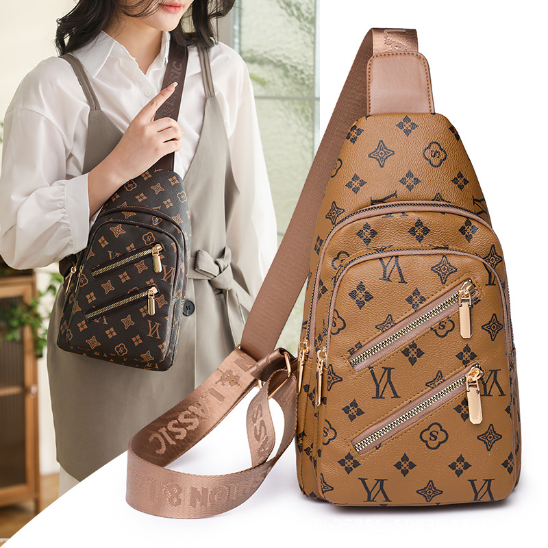 Ženska PU crossbody torbica, velika kapaciteta, mekana konstrukcija, zatvaranje zatvaračem, poliester podstava, unutrašnji džepovi (zip džep, džep za telefon, džep za ID), trodimenzionalni vanjski dizajn, za svakodnevnu upotrebu, ljeto 2024