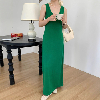 Rochie de maternitate fără mâneci, guler în formă de U, lungă peste genunchi, croi lejer, fibre acrilice până la 30%