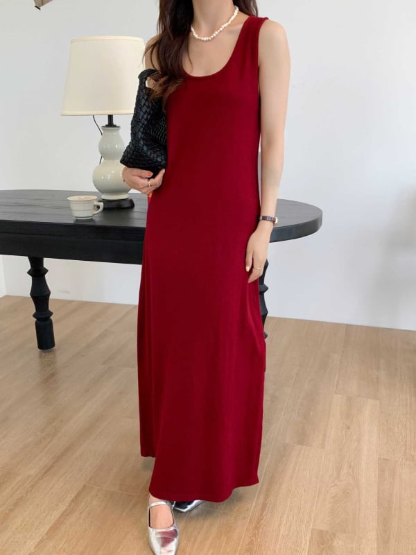 Rochie de maternitate fără mâneci, guler în formă de U, lungă peste genunchi, croi lejer, fibre acrilice până la 30%