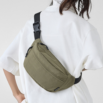 Crossbody torba – ulični stil, najlon, lagana, zatvarač, unutarnji džep s patchom, poliester podstava, ljeto 2025
