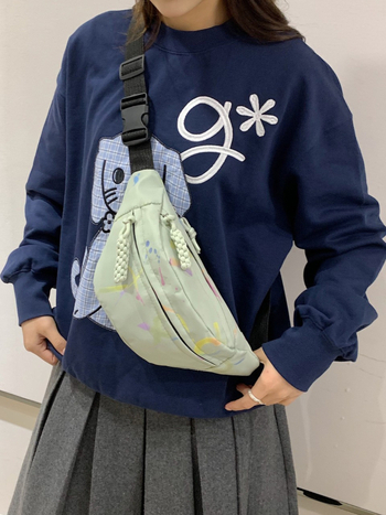 Torba za struk / Crossbody torba s dizajnom slova, Oxford tkanina, zatvarač, džep za dokumente, strukturirani vanjski džep, poliester podstava