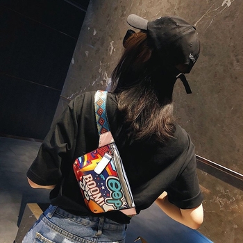 Crossbody torba, urbani stil, PU materijal, zatvarač, print slovima, poliester podstava (urbani stil, PU materijal, zatvarač, print slovima, poliester podstava)