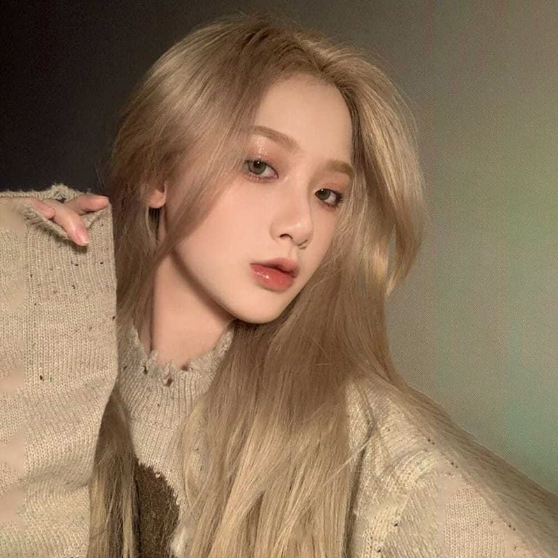 Perucă pentru femei, păr lung drept, stil natural, fire rezistente la căldură, breton cu parte mijlocie, Model 010