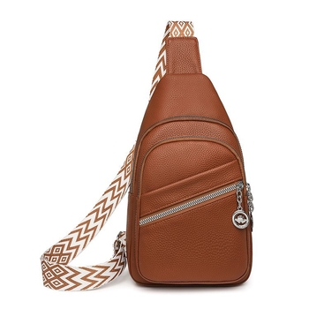 Crossbody torba od PU kože, zatvarač, podstava od poliestera, džep za dokumente, mekana konstrukcija