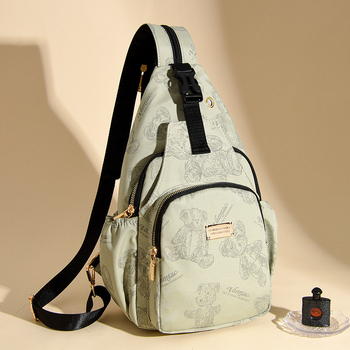 Chi weng Tiskana najlonska torbica za prsa — mini crossbody/torba preko ramena, višestruka namjena, zatvarač, najlonska podstava, stil Mix and Match