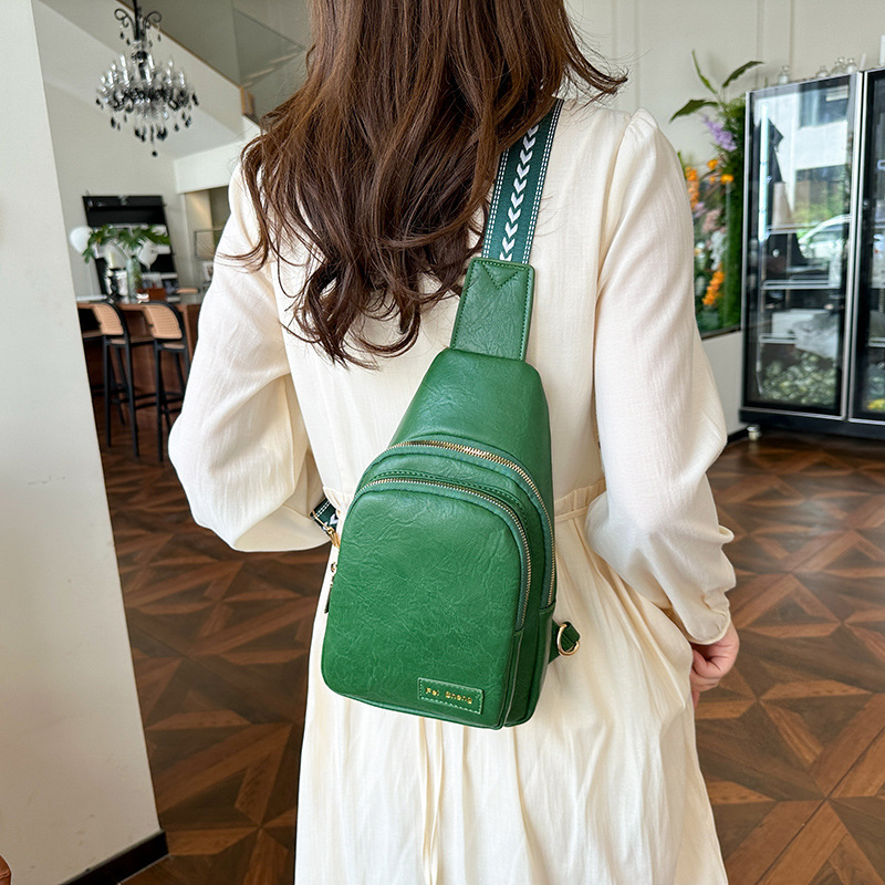 Ženska crossbody torbica u street-trend stilu, PU koža, poliester podstava, zatvarač, unutarnji patch džep