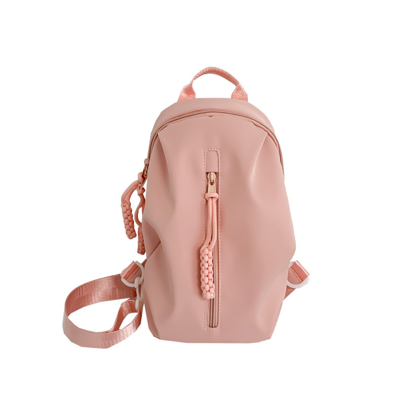 Ženska višefunkcionalna crossbody torba od kompozitnog materijala sa preklopom, najlonskom podstavom i džepom sa zatvaračem