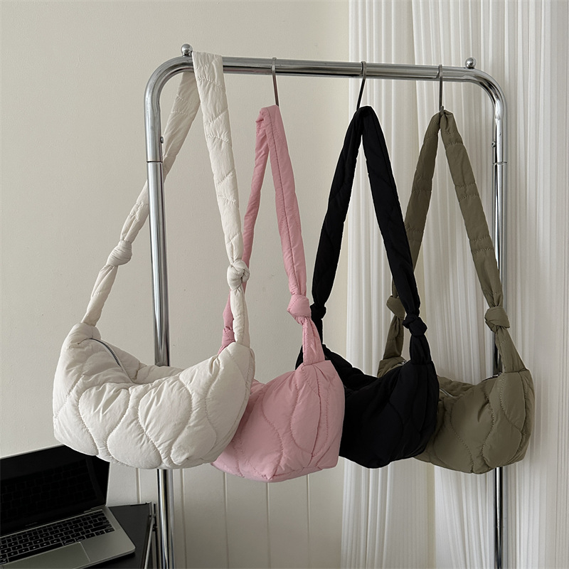 Geantă tote în stil stradal din țesătură Oxford cu fermoar, căptușeală din poliester, formă orizontală pătrată, curea simplă, toamna 2023