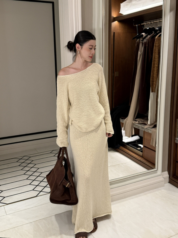 Σετ γυναικείου πλεκτού πουλόβερ από βαμβάκι με φούστα Α-γραμμής, μακρύ μανίκι, φθινοπωρινό 2025, στυλ Ιαπωνο-Κορεατικό χαλαρωτικό, casual σύνολο