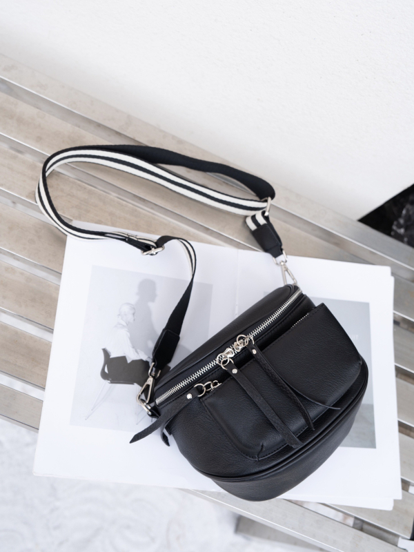 Prava kožna sedlovna torba preko tijela sa zatvaračem, prvi sloj teleće kože, unutarnji džepovi
