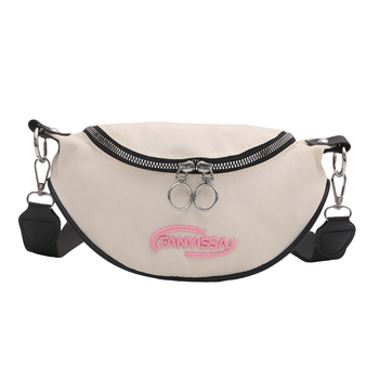 Crossbody torba, sedlov oblik, zatvarač, pretinac za telefon, jedan remen