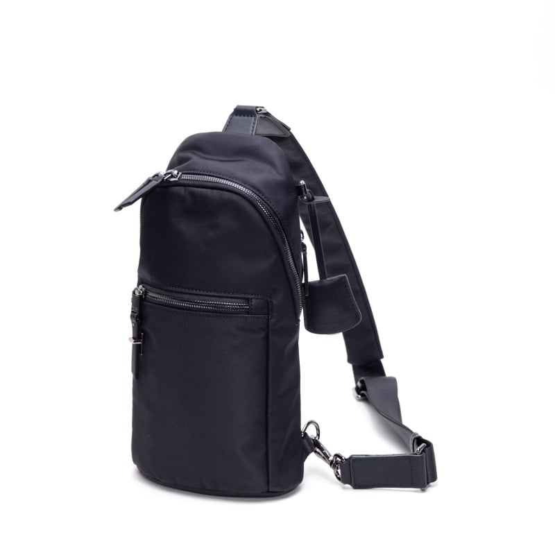 Nylon dama crossbody torba s urbanim minimalističkim stilom, zatvarač, unutarnji džepovi za telefon i dokumente, proljeće 2025