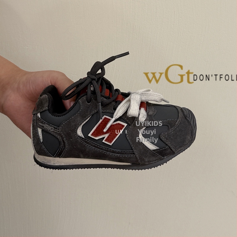 Dječje retro tenisice s Velcro kopčanjem — Unisex, gornji materijal: Super Fiber, đon: guma, uzrast 4-16 godina, izlazi jesenski 2025