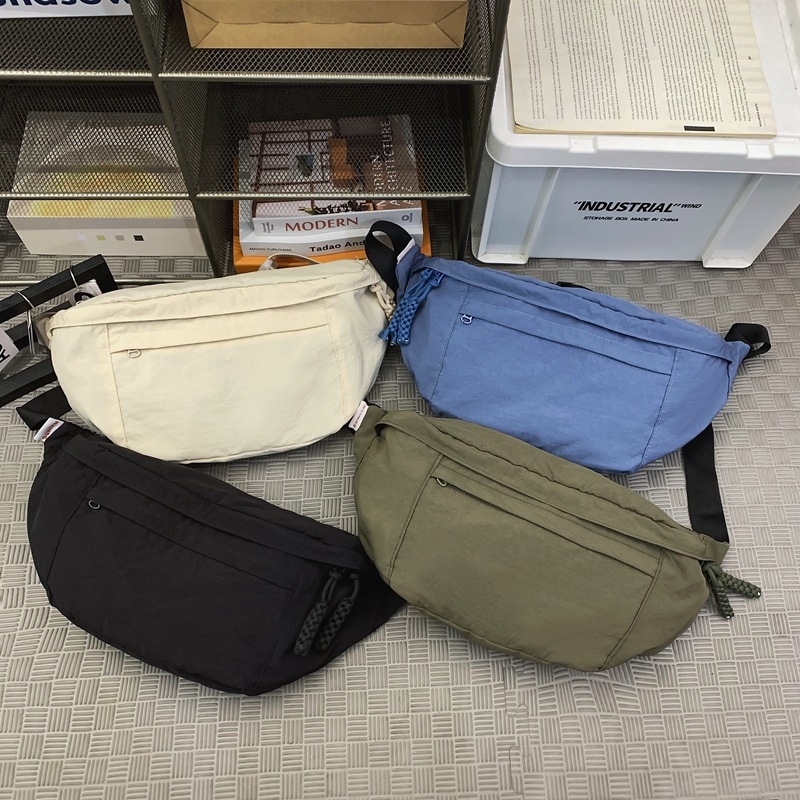 Najlon crossbody torba preko ramena sa zatvaračem, skrivenim džepom i pretincima