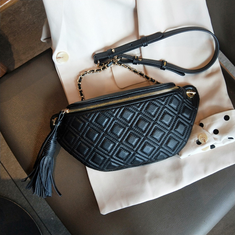 Ženska crossbody torba od kože prvog sloja — romboidni lanac, zatvaranje na zip, ovalni oblik, unutarnji pretinci za telefon i identifikacijsku karticu