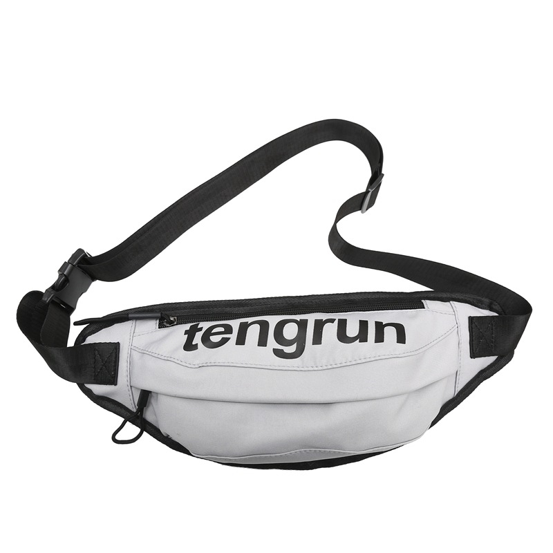 Geantă crossbody din nylon exterior, căptușeală poliester, închidere cu fermoar — simplitate urbană