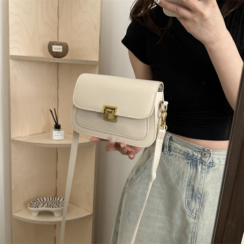 Geantă crossbody din PU pentru femei — formă orizontală pătrată, închidere cu clapetă, buzunar pentru telefon, curea simplă