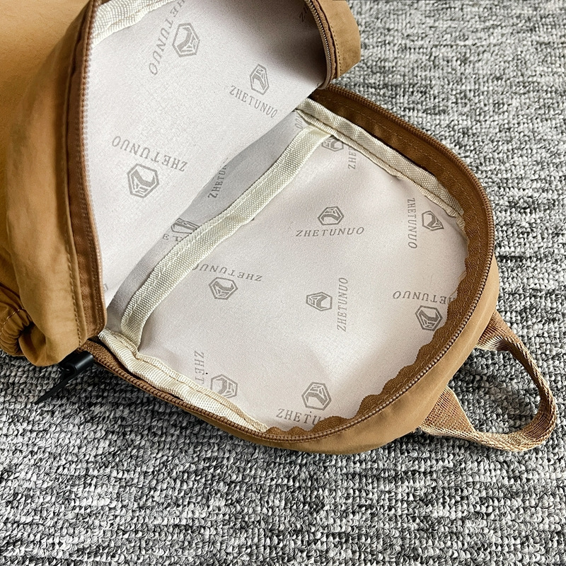 Ženska nylon crossbody torba, 8024, zatvarač, podstava od poliestera, unutarnji džep sa zatvaračem, proljeće 2026