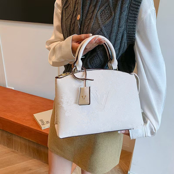 Geantă Tote din PU cu fermoar, două bretele, buzunar intern pentru ID și buzunar cu fermoar, cu strat interior