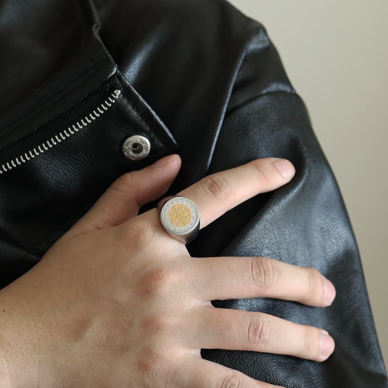Prsten od titan čelika, geometrijski muški dizajn, elektroplatinirani završetak, punk stil (titanska čelična; geometrijski muški dizajn; elektroplatinirani završetak; punk stil)