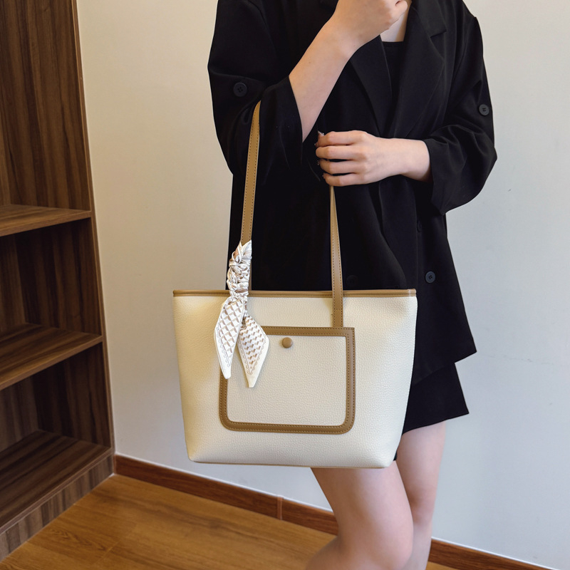 Ženska tote torba, street-trend stil, PU materijal, horizontalni kvadratni oblik, zatvaranje zatvaračem, unutarnji džep sa zatvaračem