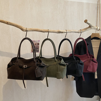 Ženska velur torba preko ramena — crossbody, magnetsko zatvaranje, PU podstava, pravokutni oblik, džepovi za prijenosno računalo i kameru